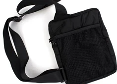 Mads Nørgaard black crossbody taske Fendor (voksen)